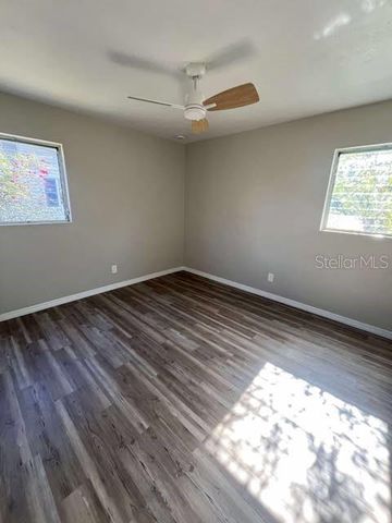 215 W VALENCIA STREET, Lakeland, FL 33805