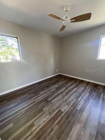 215 W VALENCIA STREET, Lakeland, FL 33805