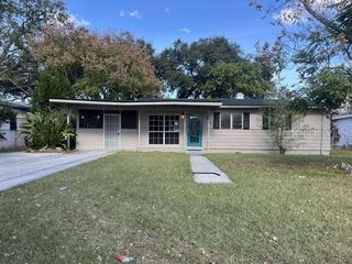 215 W VALENCIA STREET, Lakeland, FL 33805