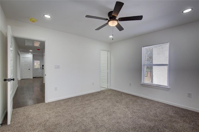 1422 W Austin Street, Paris, TX 75460