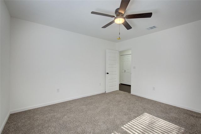 1422 W Austin Street, Paris, TX 75460