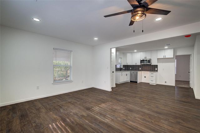 1422 W Austin Street, Paris, TX 75460