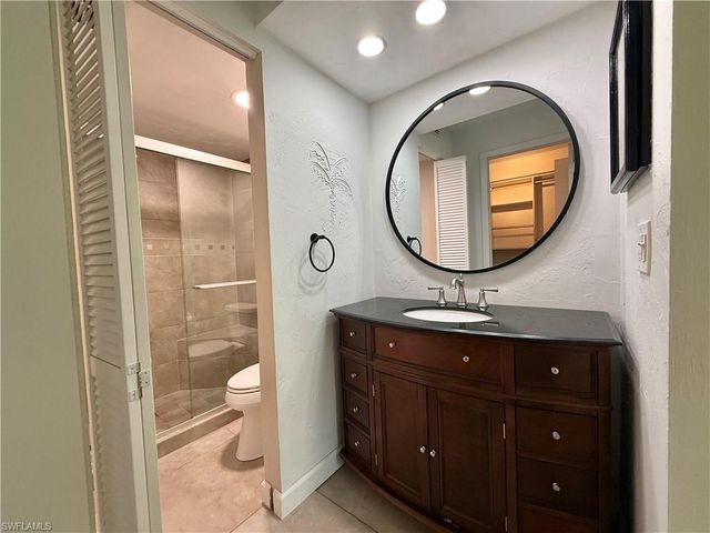 4001 Ice Castle WAY 1, Naples, FL 34112
