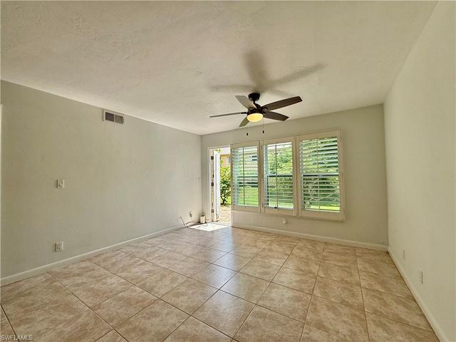 4001 Ice Castle WAY 1, Naples, FL 34112