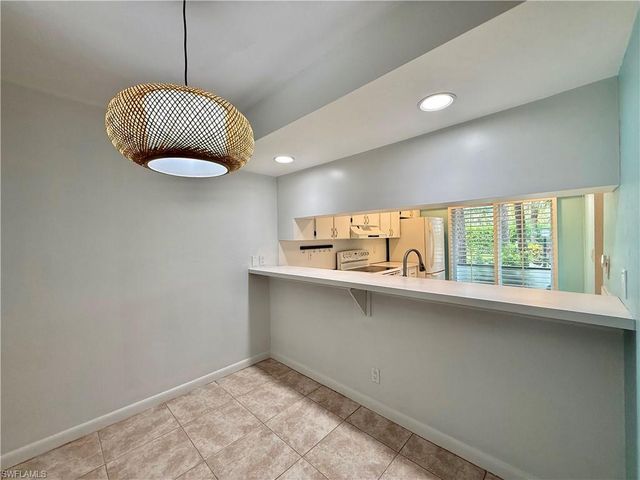 4001 Ice Castle WAY 1, Naples, FL 34112
