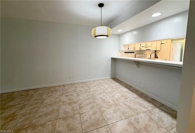 4001 Ice Castle WAY 1, Naples, FL 34112