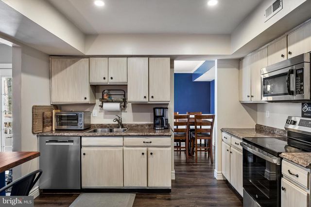 108 FORBES DR, Atco, NJ 08004