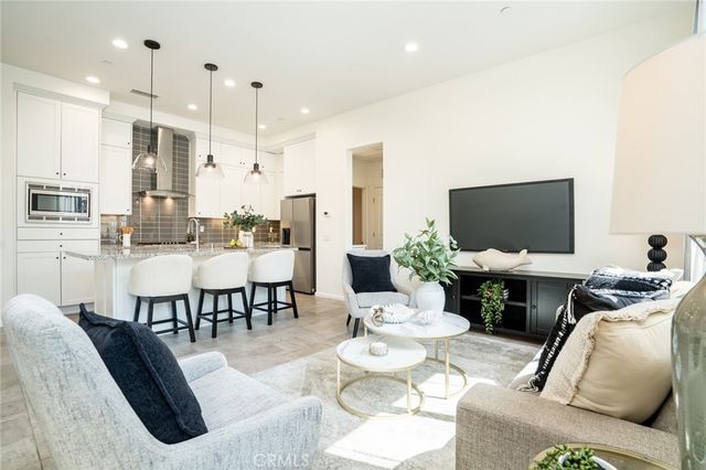 106 Nature Walk, Irvine, CA 92618