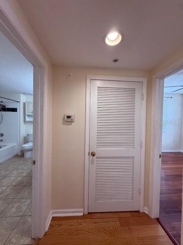 2212 BAY CLUB CIRCLE 2212, Tampa, FL 33607