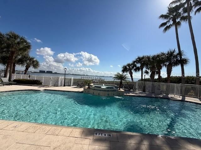 2212 BAY CLUB CIRCLE 2212, Tampa, FL 33607