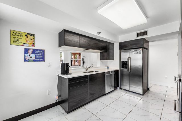 6614 Villa Sonrisa Drive 123, Boca Raton, FL 33433