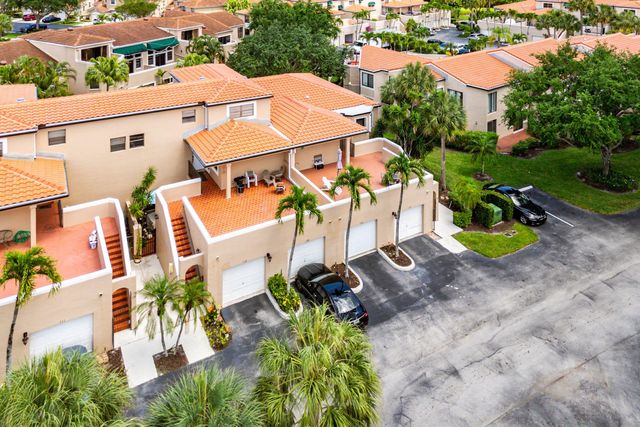 6614 Villa Sonrisa Drive 123, Boca Raton, FL 33433