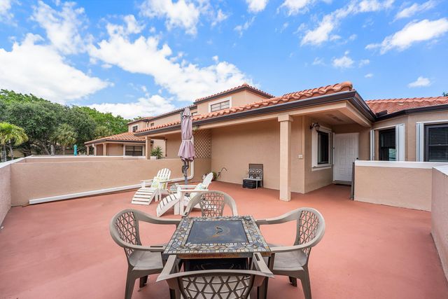 6614 Villa Sonrisa Drive 123, Boca Raton, FL 33433