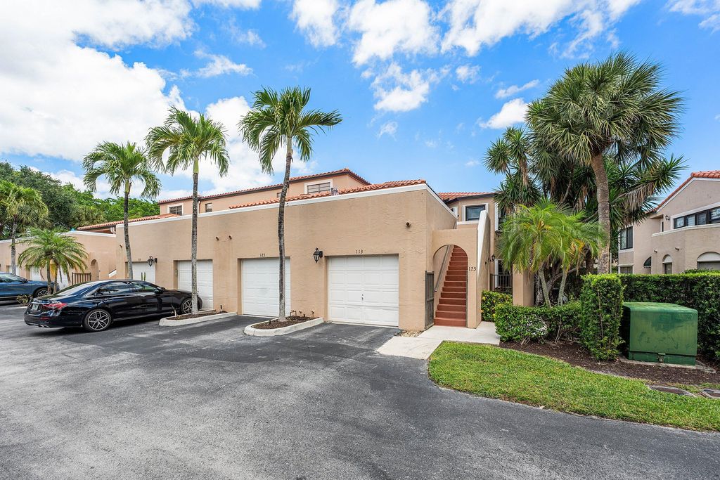 6614 Villa Sonrisa Drive 123, Boca Raton, FL 33433