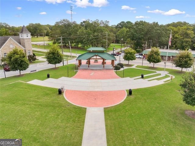 86 Alameda Street 122, Loganville, GA 30052