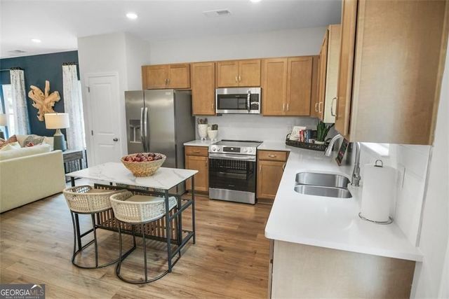 86 Alameda Street 122, Loganville, GA 30052