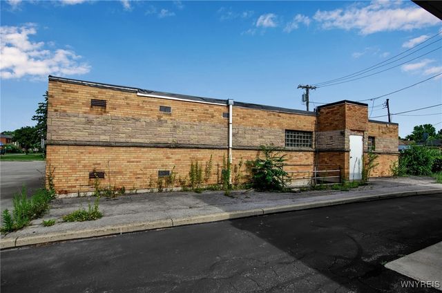 672 Kenmore Avenue, Buffalo, NY 14216