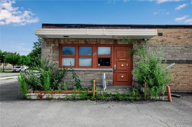 672 Kenmore Avenue, Buffalo, NY 14216