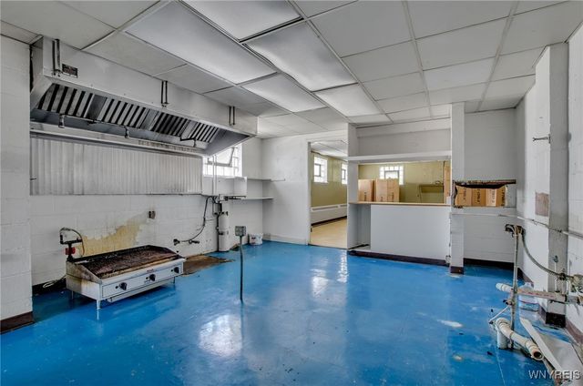 672 Kenmore Avenue, Buffalo, NY 14216