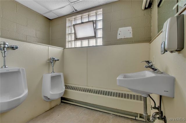 672 Kenmore Avenue, Buffalo, NY 14216