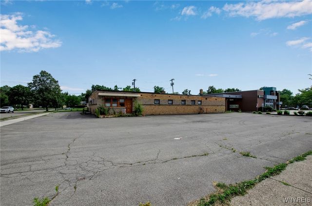 672 Kenmore Avenue, Buffalo, NY 14216