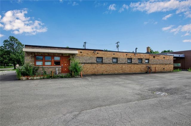 672 Kenmore Avenue, Buffalo, NY 14216