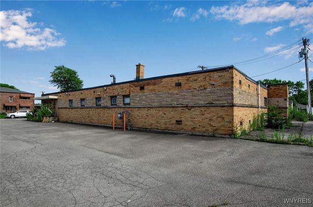 672 Kenmore Avenue, Buffalo, NY 14216