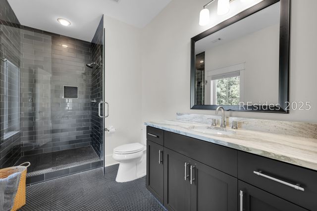 2 Oldfield Village Rd, Bluffton, SC 29909