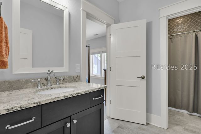 2 Oldfield Village Rd, Bluffton, SC 29909