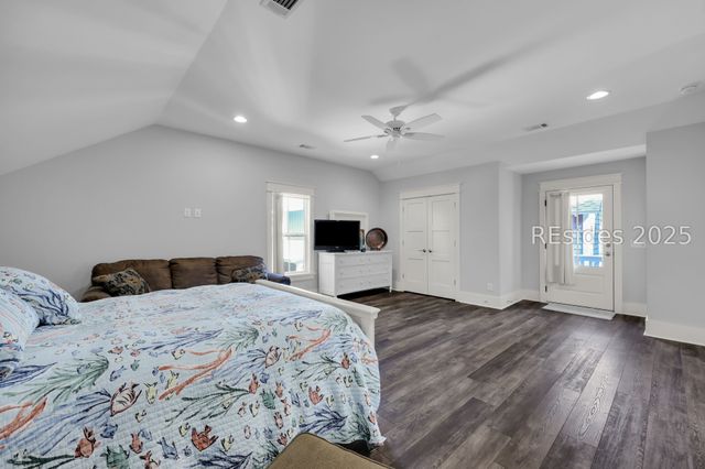 2 Oldfield Village Rd, Bluffton, SC 29909