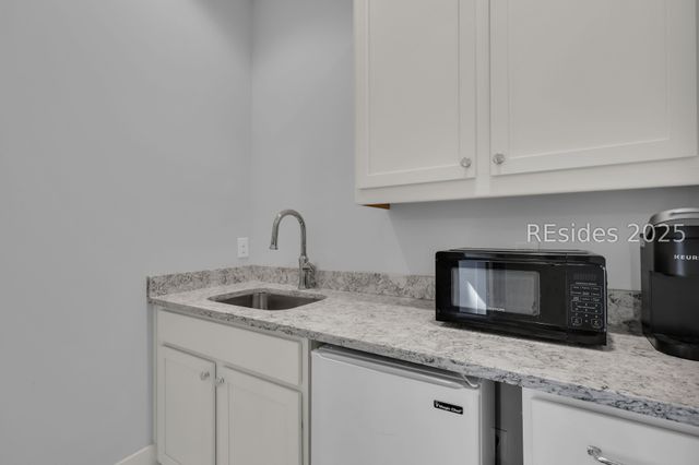 2 Oldfield Village Rd, Bluffton, SC 29909