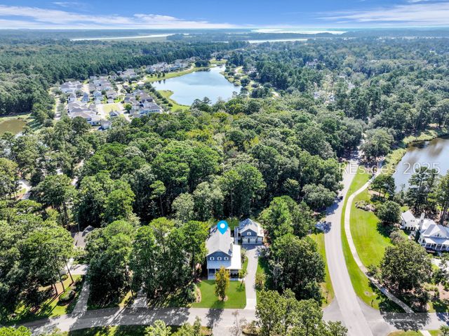 2 Oldfield Village Rd, Bluffton, SC 29909