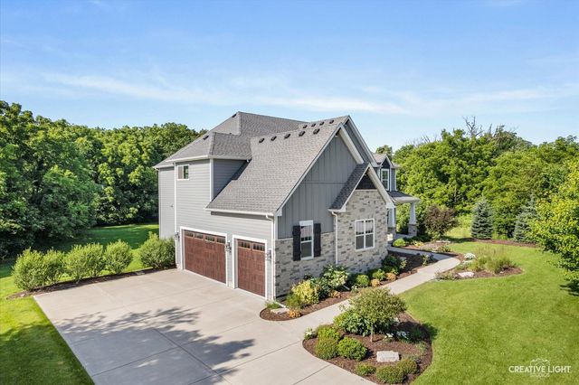 7206 Fitkins Drive, Oswego, IL 60543