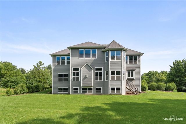 7206 Fitkins Drive, Oswego, IL 60543