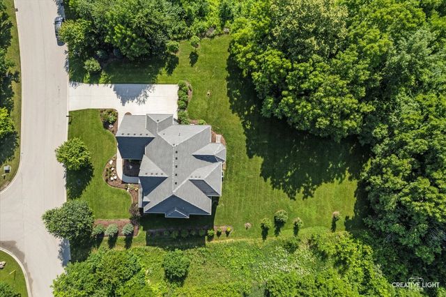 7206 Fitkins Drive, Oswego, IL 60543