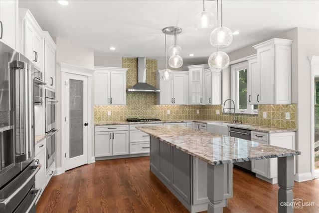 7206 Fitkins Drive, Oswego, IL 60543