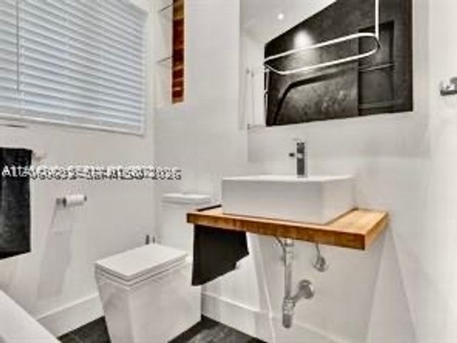 400 NE 86th St 400, El Portal, FL 33138