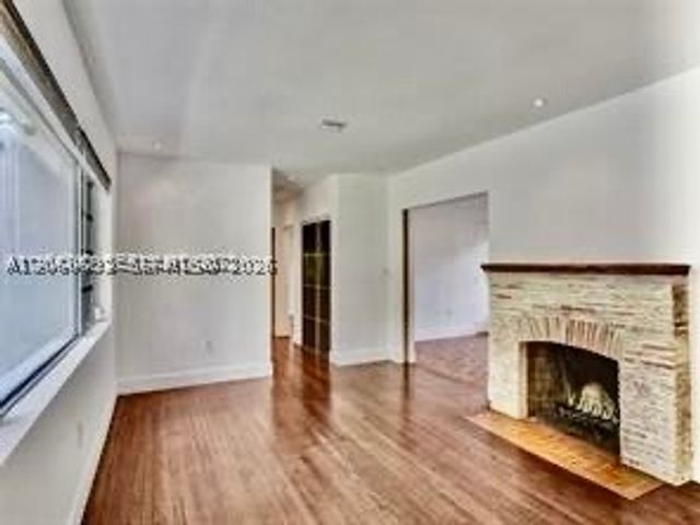 400 NE 86th St 400, El Portal, FL 33138