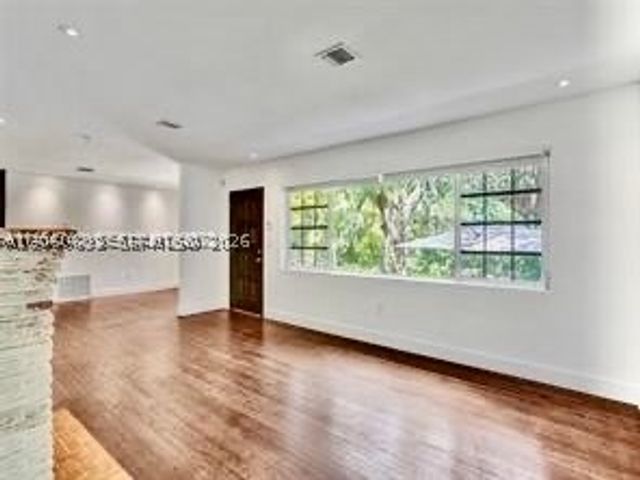 400 NE 86th St 400, El Portal, FL 33138