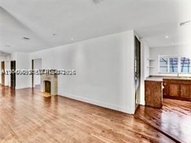 400 NE 86th St 400, El Portal, FL 33138
