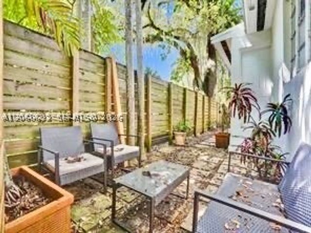 400 NE 86th St 400, El Portal, FL 33138