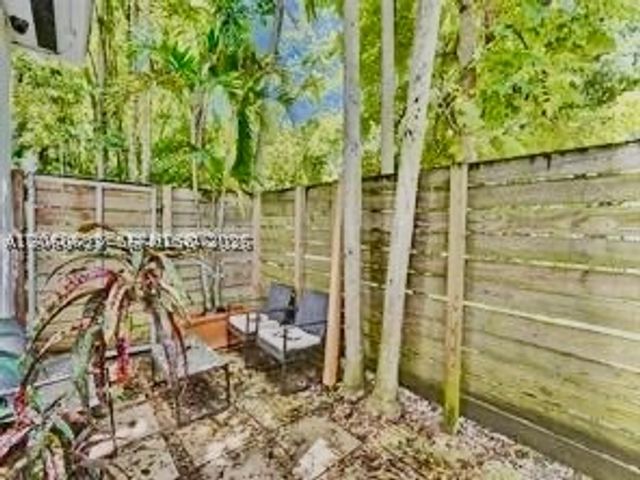 400 NE 86th St 400, El Portal, FL 33138