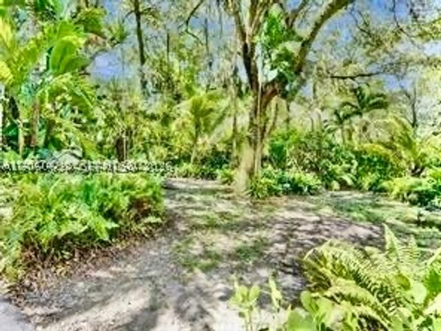 400 NE 86th St 400, El Portal, FL 33138