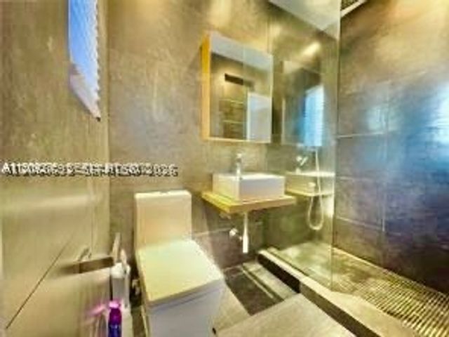 400 NE 86th St 400, El Portal, FL 33138