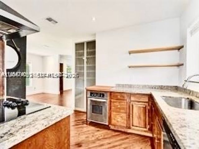400 NE 86th St 400, El Portal, FL 33138