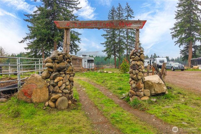 14435 Vail Cut Off Road SE, Rainier, WA 98576