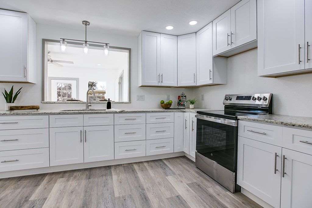 Image 11 of property listing at 11 Clark Dr, San Angelo, TX 76904