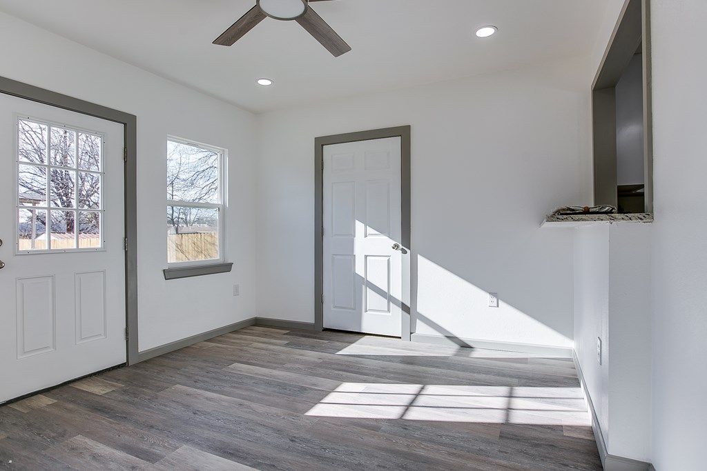 Image 15 of property listing at 11 Clark Dr, San Angelo, TX 76904