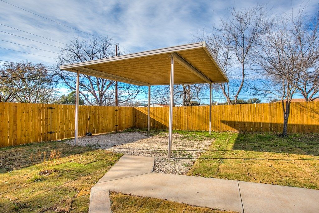 Image 29 of property listing at 11 Clark Dr, San Angelo, TX 76904