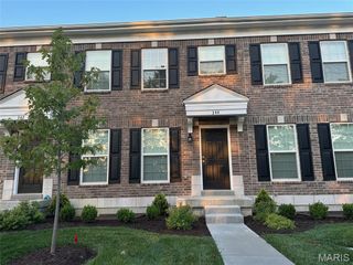437 Sunset Hollow Drive, O'fallon, MO 63385